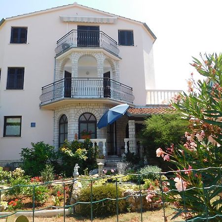 Apartments Blazevic Pula Exterior foto