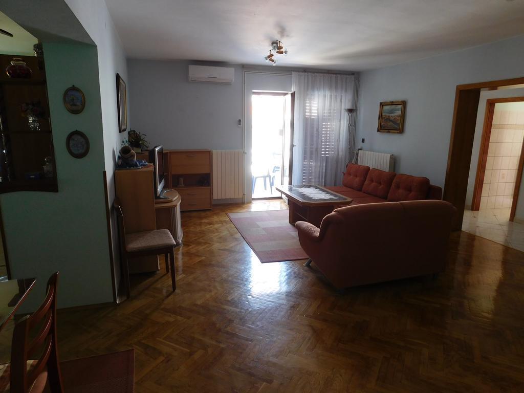 Apartments Blazevic Pula Exterior foto