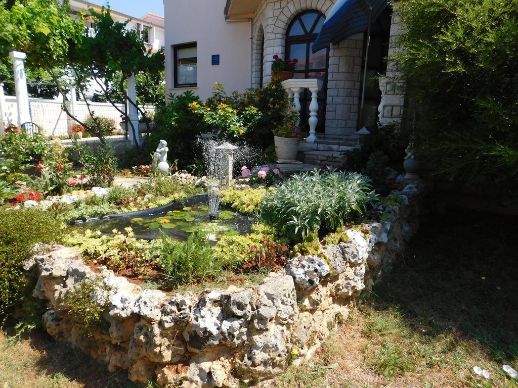 Apartments Blazevic Pula Exterior foto